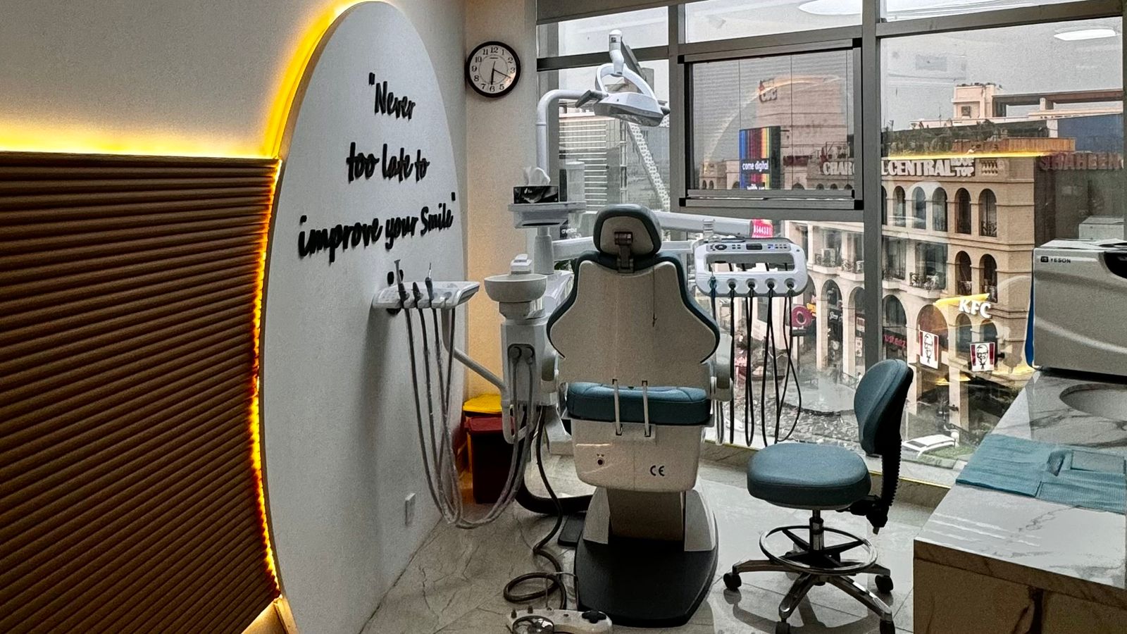 Dental Clinic Image 4